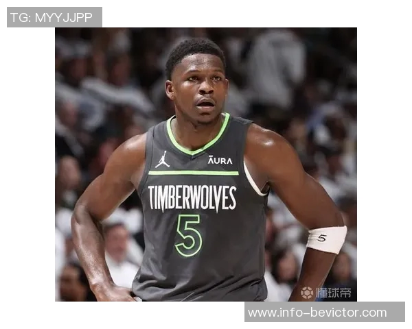 爱德华兹独砍39分难救球队无力回天27投13中罚球14中10表现抢眼